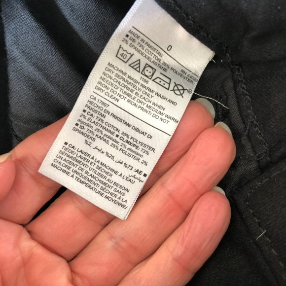 OLD NAVY Black ROCKSTAR SUPER SKINNY HIGH RISE SECRET SLIM POCKETS Size 0 NEW - Picture 3 of 5